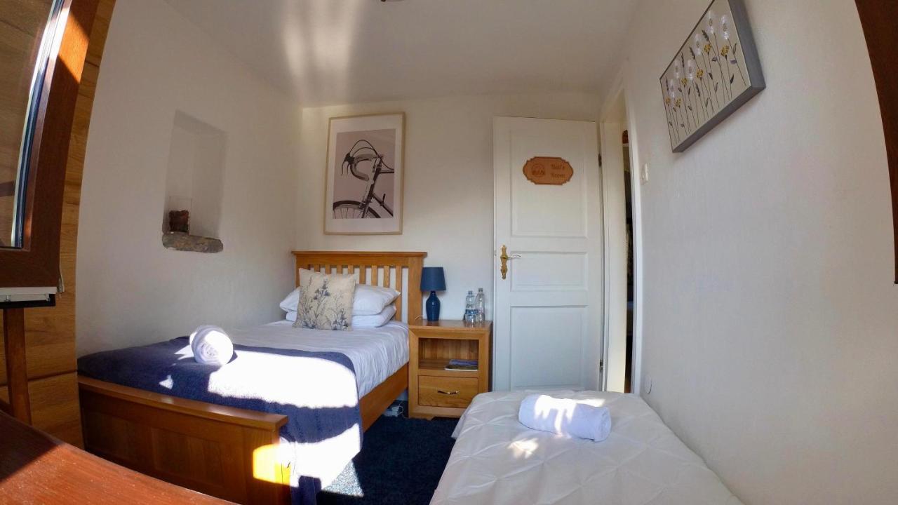 Hisa Brdo Guesthouse Толмин Экстерьер фото